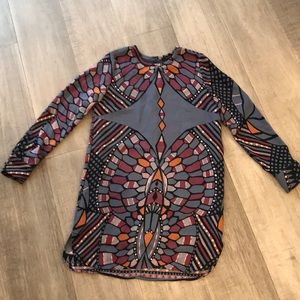 Olivaceous Printed long sleeve shift dress